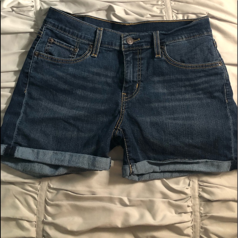 🌻Levi’s Blue Jean Short